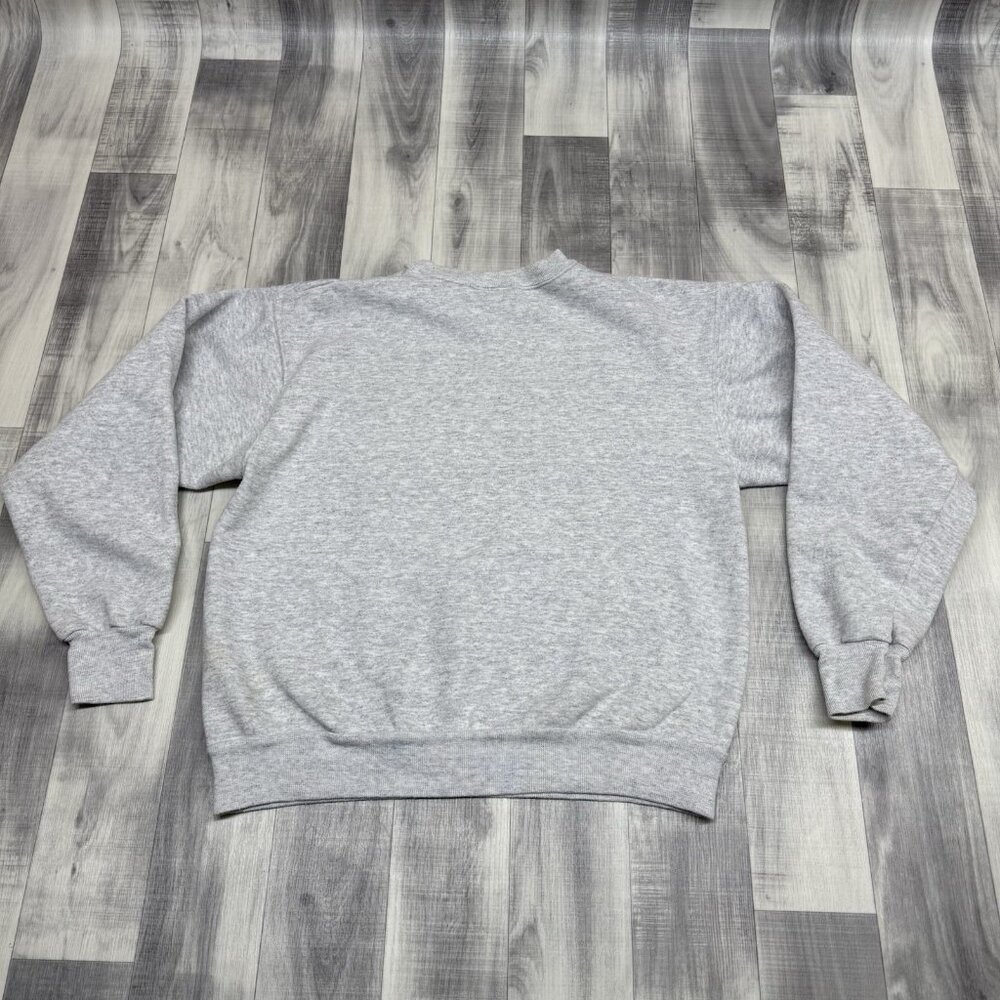 ✅VTG Mickey Minnie Mouse Pluto Goofy Donald Daffy Christmas Sweatshirt M *STAIN - Picture 5 of 13